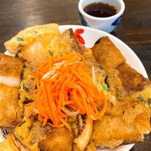 Meet your Posher, Tram